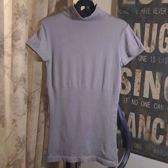 TURTLENECK TOP - Picture 1 of 5
